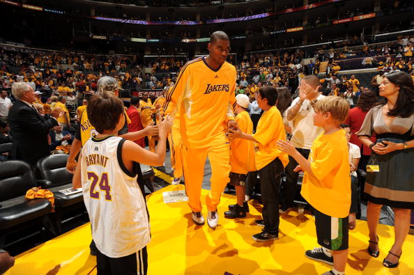 罗马诺：门德斯已经把阿德耶米推荐给国米，但球员想去英超（罗马诺：门德斯向国米推荐阿德耶米，但球员更倾向加盟英超）