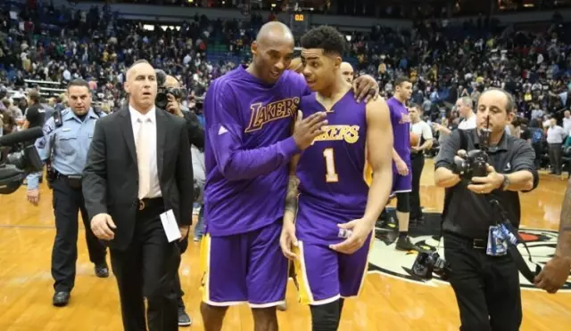 罗马欧联杯名单：迪巴拉、科内领衔 苏莱、埃文·弗格森在列（罗马公布欧联杯大名单：迪巴拉、科内领衔，苏莱与埃文·弗格森入选）