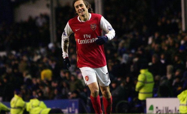 火爆出圈！“苏超”入选2025年度十大新词语（强势出圈！“苏超”跻身2025年度十大新词语）