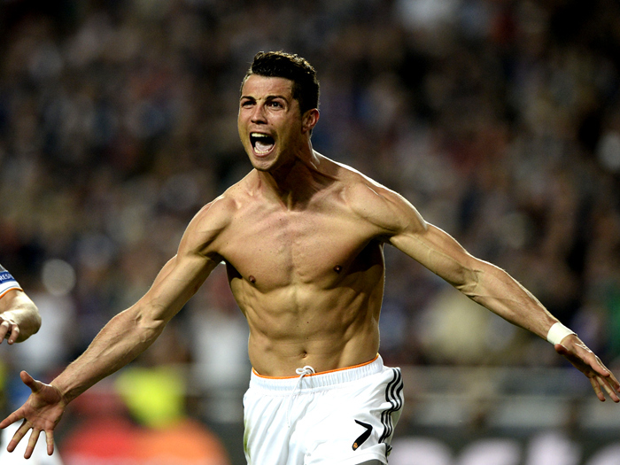 胡尔克谈转会传闻：媒体谈论的比我自己知道的还多（胡尔克回应转会传闻：媒体说得比我还多）