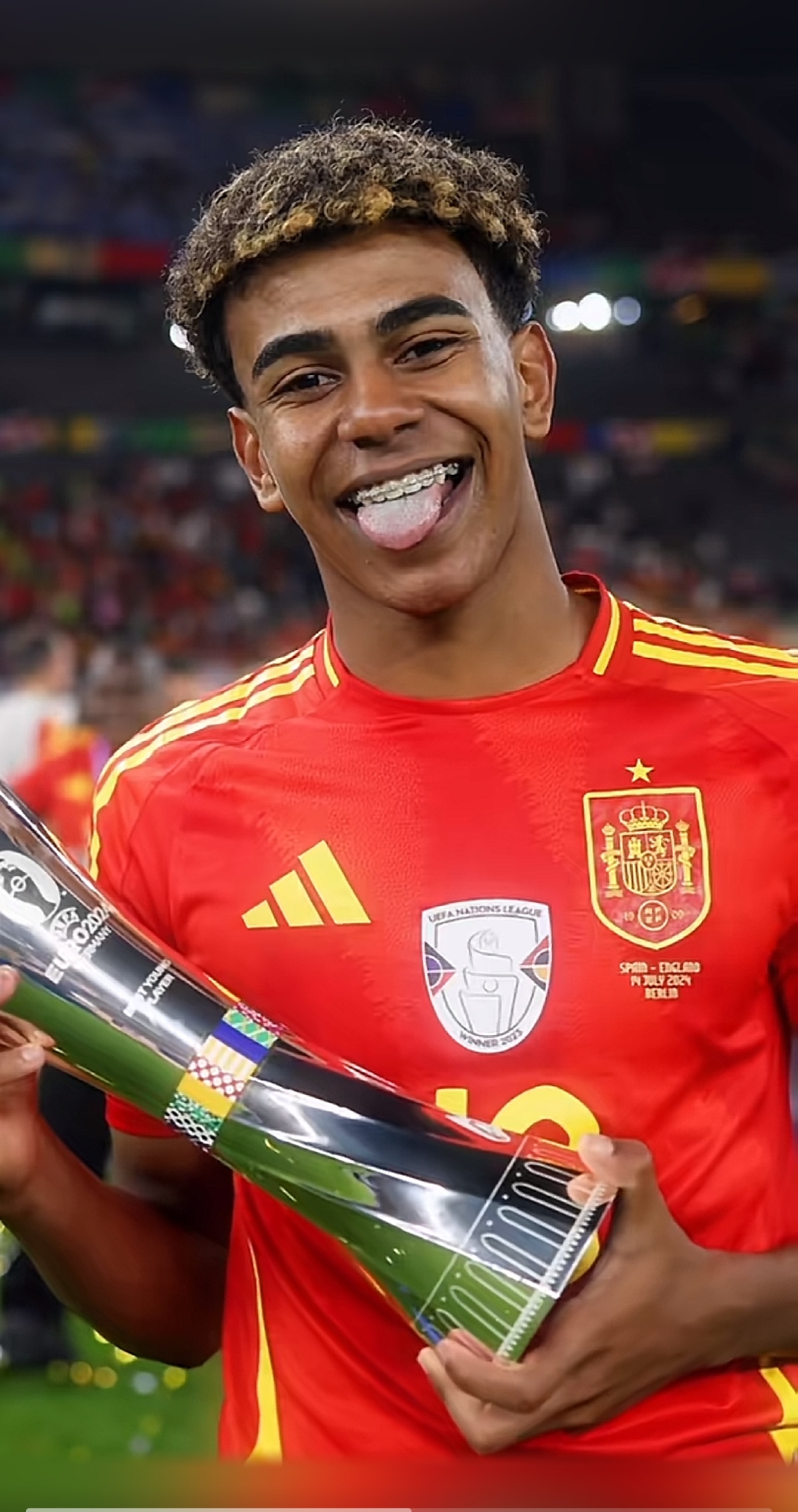 一日英超动向：阿森纳再次截胡切尔西，曼联前锋递交转会申请（英超今日快讯：阿森纳再度抢走切尔西目标，曼联前锋提交转会申请）