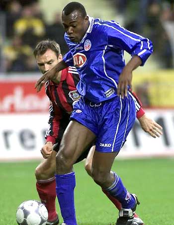 半场战报：帕尔马0-1乌迪内斯，扎尼奥洛破门（半场速递：乌迪内斯1-0领先帕尔马，扎尼奥洛建功）