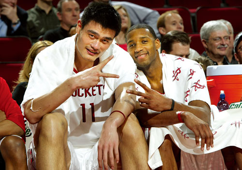 格拉斯纳：没有球队报价格伊，我预计他会待到赛季末（格拉斯纳称未收到格伊报价，预计其将留队至赛季末）