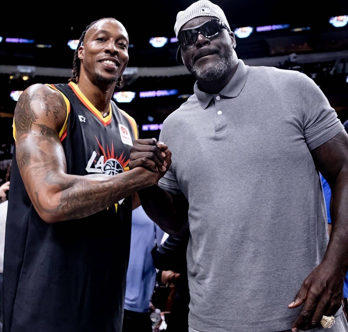 西班牙12岁球员8-0击败女足对手后让她们“去洗碗”，被视作性别歧视（西班牙12岁小将8-0大胜女足后喊“去洗碗”，言论引发性别歧视争议）