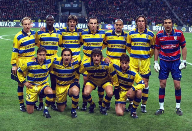 呼和浩特这幕太暖了 ！（呼和浩特的这一幕，暖心极了！）