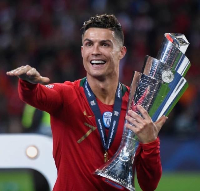 CBA季后赛前瞻：广东男篮争夺冠军,（CBA季后赛展望：广东男篮剑指总冠军）